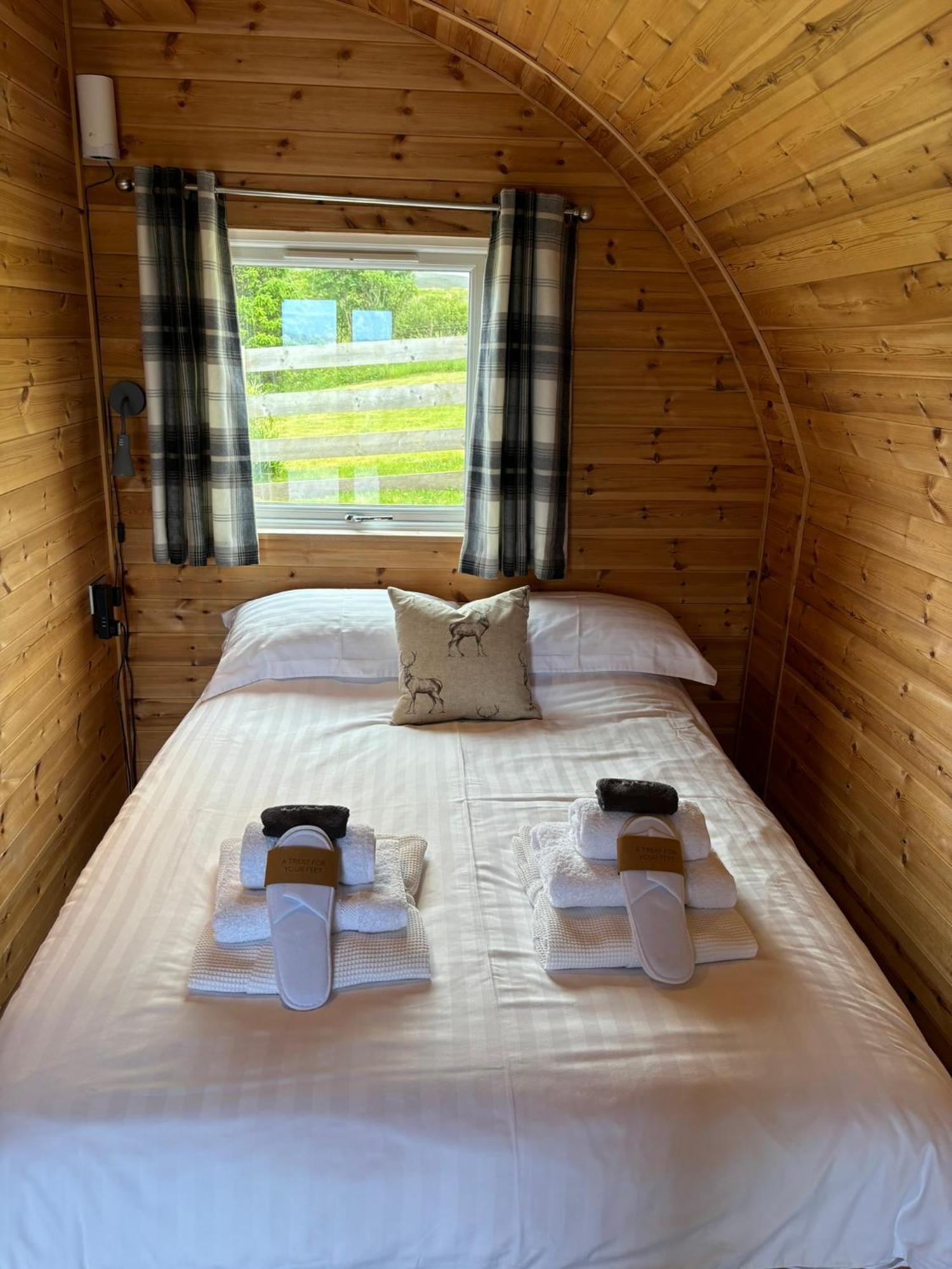 Glenview Lodge Portree Bagian luar foto