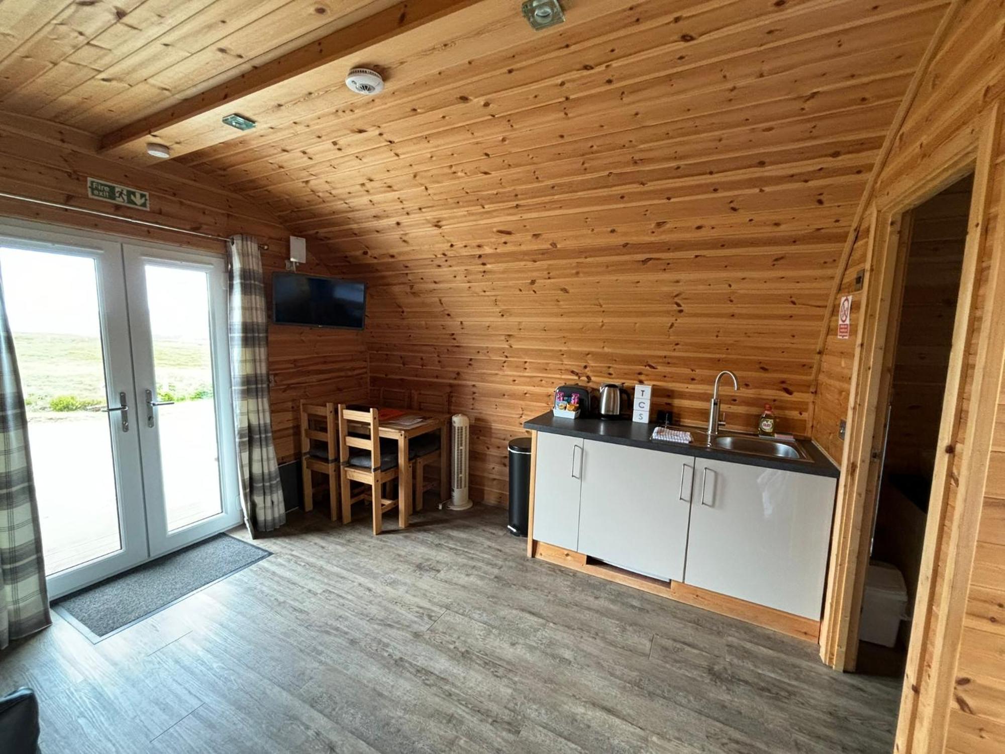 Glenview Lodge Portree Bagian luar foto